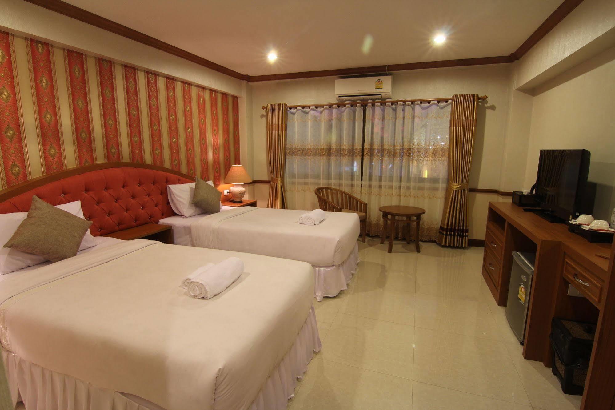 Phoothawee House Hotel Chiang Mai Exterior photo